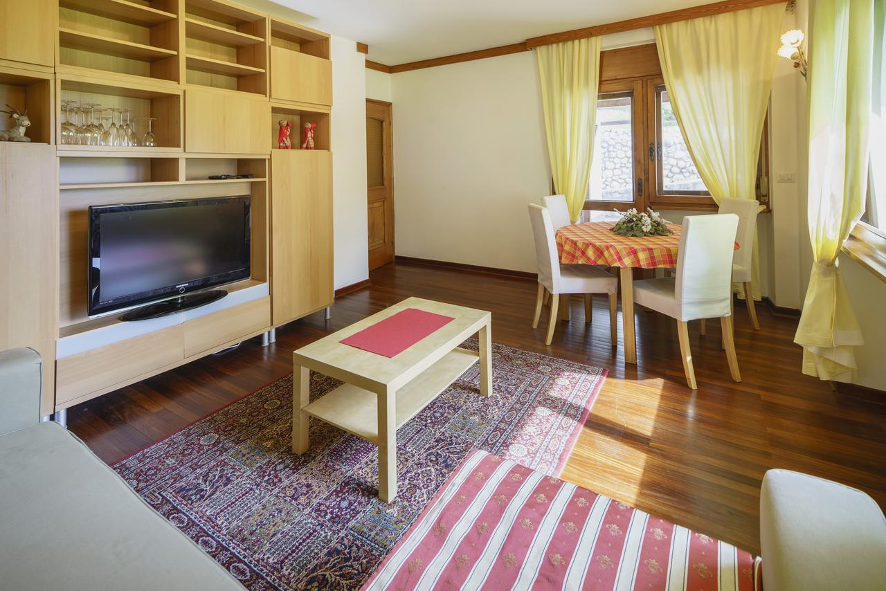 Villa Ca Perosego - Stayincortina กอร์ตินาดัมเปซโซ ภายนอก รูปภาพ